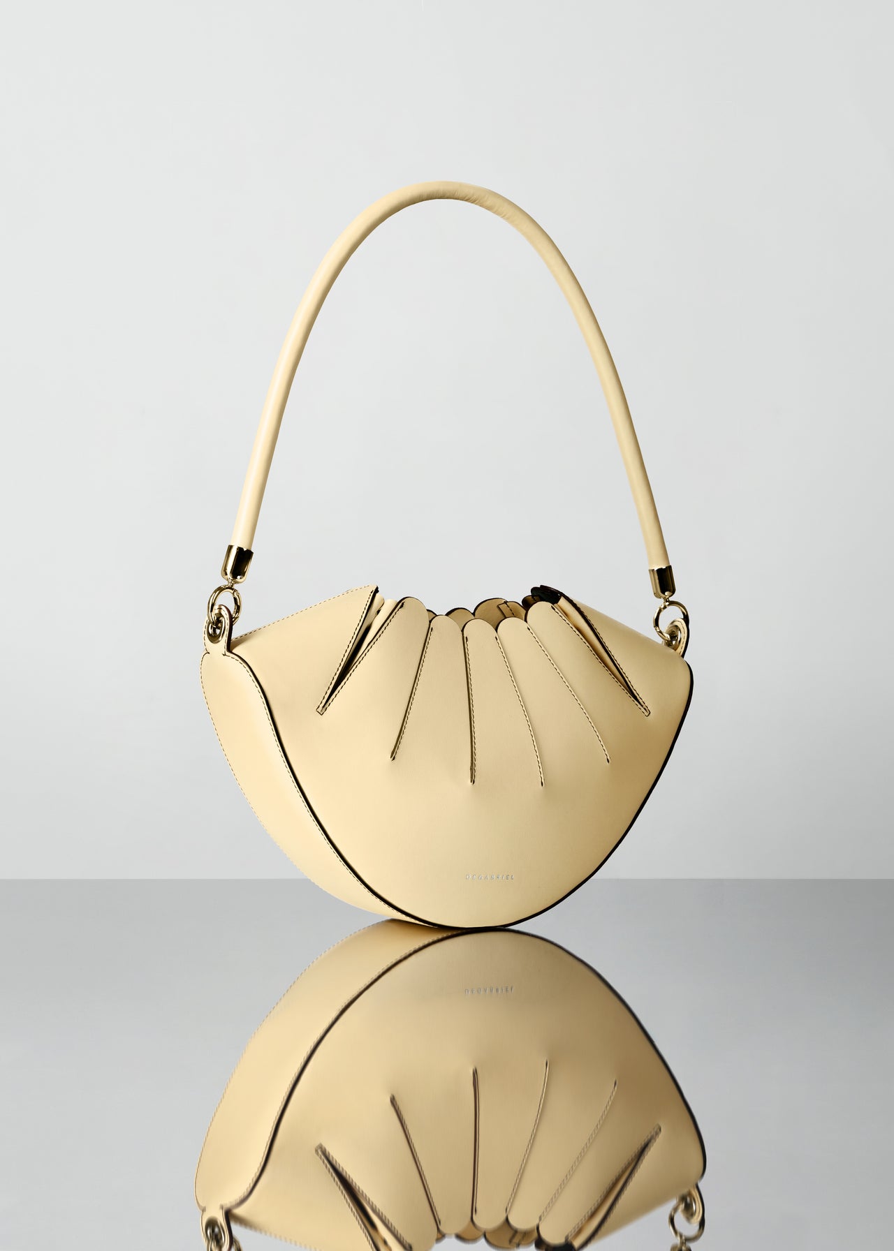 Shoulder Bag Pastel Yellow Leather Made in Spain Degabriel Âme Stelle