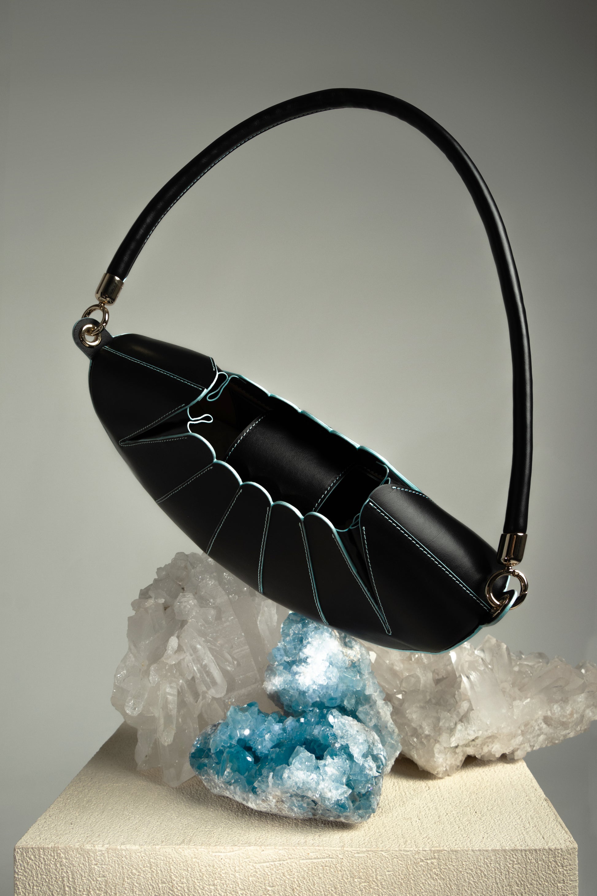 Âme Cosmos Black Luxury Shoulder Bag Leather Made in Spain